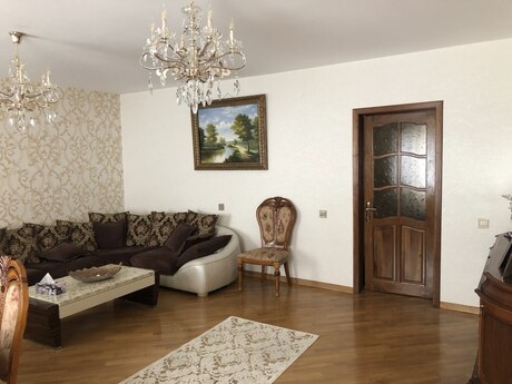 4 otaqlı köhnə tikili - Binəqədi r. - 90 m²