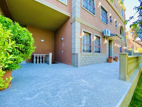 Həyət evi/Bağ evi - Buzovna q. - 500 m²