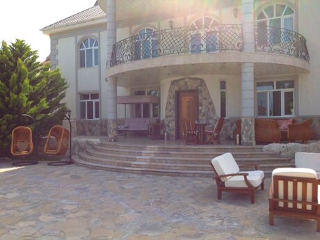Həyət evi/Bağ evi - Bilgəh q. - 500 m²