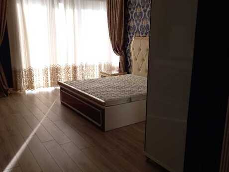 House with Garden, Villa For Rent