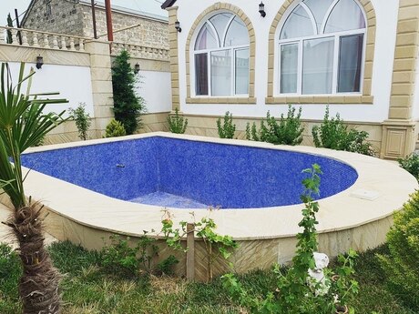 3 otaqlı həyət evi/bağ evi - Mərdəkan q. - 200 m²