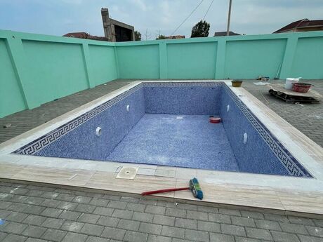 House with Garden, Villa For Sale