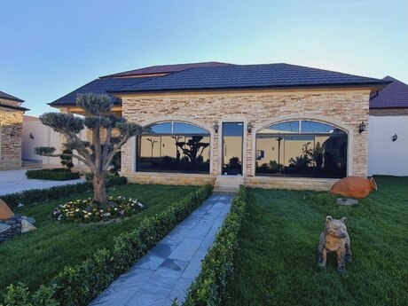 5 otaqlı həyət evi/bağ evi - Mərdəkan q. - 290 m²