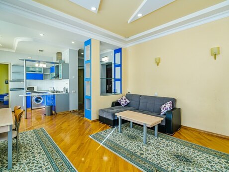 2 otaqlı köhnə tikili - Sahil m. - 70 m²