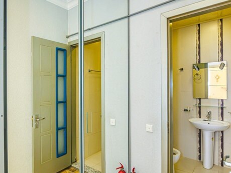 2 otaqlı köhnə tikili - Sahil m. - 70 m²
