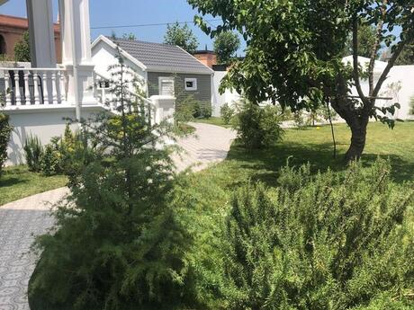 6 otaqlı həyət evi/bağ evi - Mərdəkan q. - 500 m²