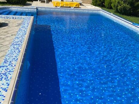 4 otaqlı həyət evi/bağ evi - Şüvəlan q. - 280 m²