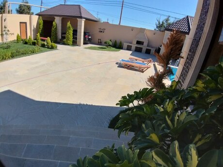 Həyət evi/Bağ evi - Mərdəkan q. - 200 m²