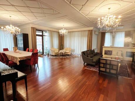 Elan №2680633 - Bakı, Nərimanov r., 4 otaqlı, 293 m², 11/12 mərtəbə