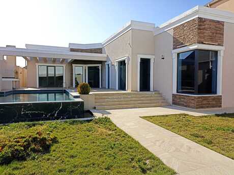 4 otaqlı həyət evi/bağ evi - Mərdəkan q. - 240 m²
