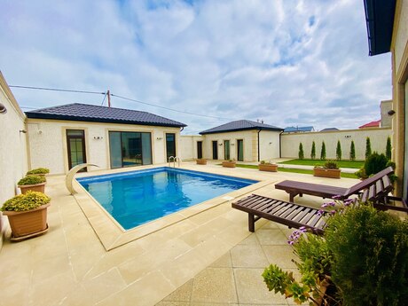 Həyət evi/Bağ evi - Şüvəlan q. - 180 m²