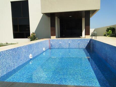 5 otaqlı həyət evi/bağ evi - Mərdəkan q. - 340 m²