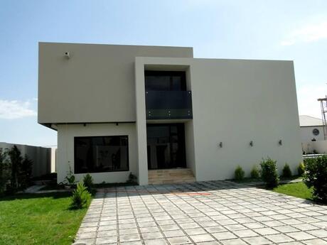 5 otaqlı həyət evi/bağ evi - Mərdəkan q. - 340 m²