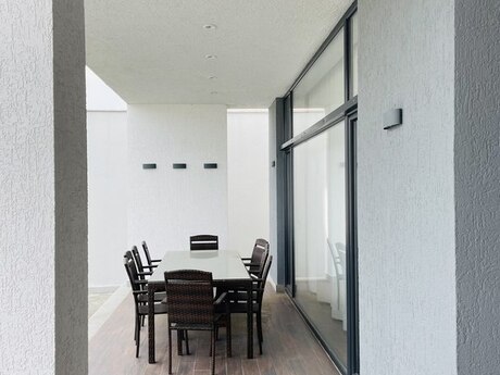 4 otaqlı həyət evi/bağ evi - Şüvəlan q. - 230 m²