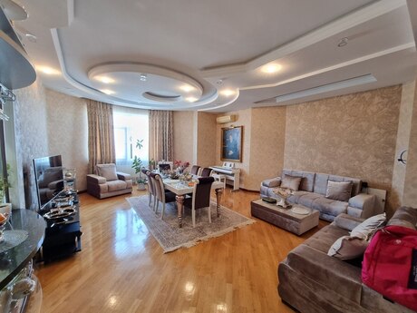 Elan №2727270 - Bakı, Nərimanov r., 4 otaqlı, 170 m², 15/16 mərtəbə