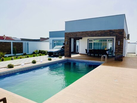 Həyət evi/Bağ evi - Şüvəlan q. - 220 m²