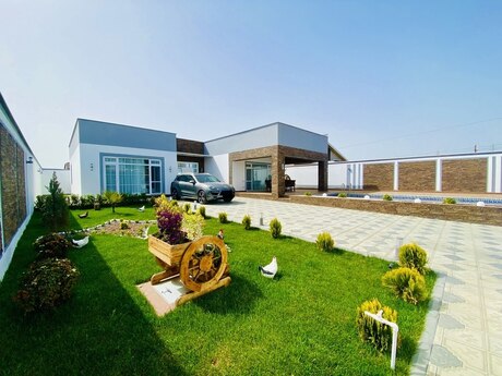 Həyət evi/Bağ evi - Şüvəlan q. - 220 m²