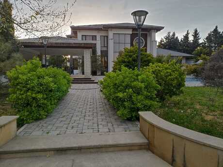 5 otaqlı həyət evi/bağ evi - Mərdəkan q. - 580 m²