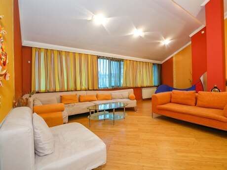 4-room apartment for rent, 140 m², Sahil: 70 ₼/mo 3