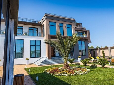 Həyət evi/Bağ evi - Mərdəkan q. - 600 m²