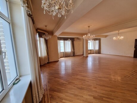 4 otaqlı mənzil, 185 m², Nərimanov: 405 000 ₼ 2