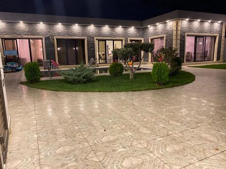 5 otaqlı həyət evi/bağ evi - Mərdəkan q. - 220 m²
