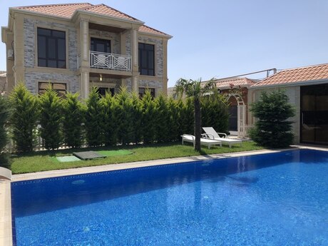 5 otaqlı həyət evi/bağ evi - Mərdəkan q. - 340 m²