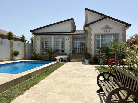4 otaqlı həyət evi/bağ evi - Mərdəkan q. - 200 m²
