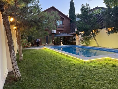 4 otaqlı həyət evi/bağ evi - Mərdəkan q. - 260 m²