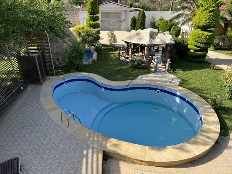 7 otaqlı həyət evi/bağ evi - Bilgəh q. - 440 m²