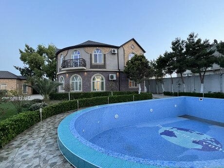 6-комн. дом/дача - пос. Шувеляны - 360 м²