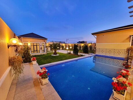 4 otaqlı həyət evi/bağ evi - Mərdəkan q. - 200 m²