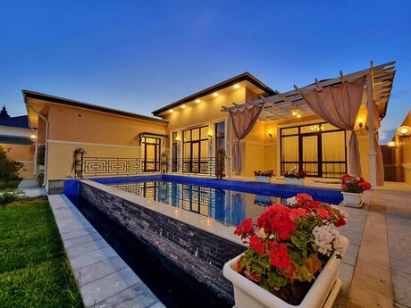 4 otaqlı həyət evi/bağ evi - Mərdəkan q. - 200 m²