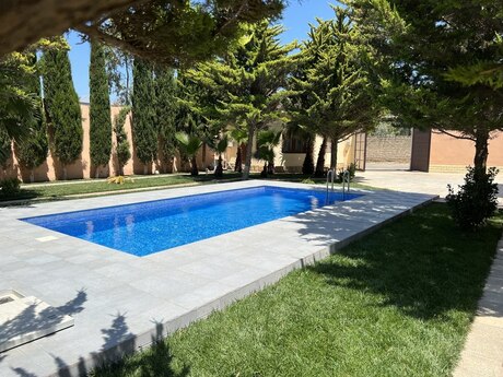 5 otaqlı həyət evi/bağ evi - Mərdəkan q. - 350 m²