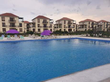 3 otaqlı həyət evi/bağ evi - Buzovna q. - 130 m²