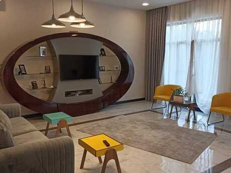 Mərdəkanda 4 otaqlı həyət evi kirayə verilir, 240 m², 1 000 AZN/ay, şəkil 5 / 12