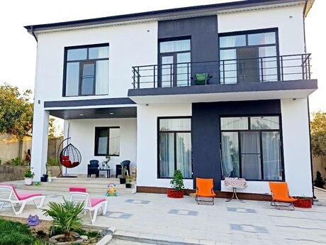 4 otaqlı həyət evi/bağ evi - Mərdəkan q. - 240 m²