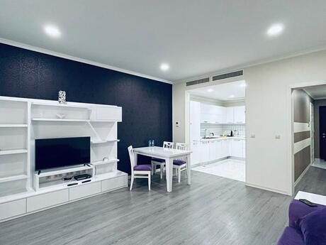 3-room new-build apartment for rent in Port Baku Residence, 115 m², 3 100 AZN/mo, photo 3 / 12