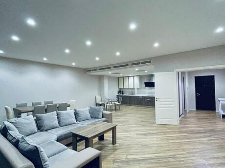 3-room new-build apartment for rent in Port Baku Residence, 170 m², 4 000 AZN/mo, photo 2 / 12