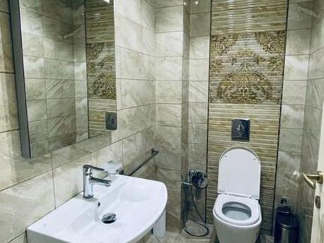 3-room new-build apartment for rent in Port Baku Residence, 170 m², 4 000 AZN/mo, photo 5 / 12