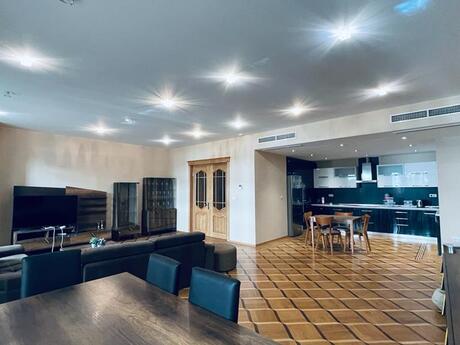 3-room new-build apartment for rent in Port Baku Residence, 180 m², 3 300 AZN/mo, photo 4 / 11