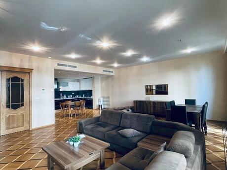 3-room new-build apartment for rent in Port Baku Residence, 180 m², 3 300 AZN/mo, photo 2 / 11