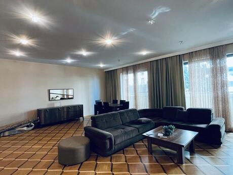 3-room new-build apartment for rent in Port Baku Residence, 180 m², 3 300 AZN/mo, photo 3 / 11