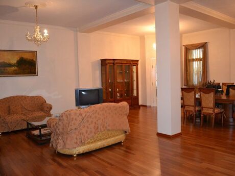 6-комн. вторичка - м. Сахил - 450 м²