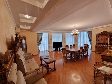 Объявление №3007715 - Баку, м. 8 ноября, 4-комн., 180 м², 11/16 этаж