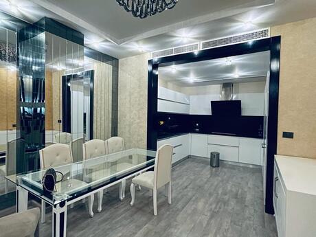 2-room new-build apartment for rent in Port Baku Residence, 95 m², 2 400 AZN/mo, photo 5 / 12