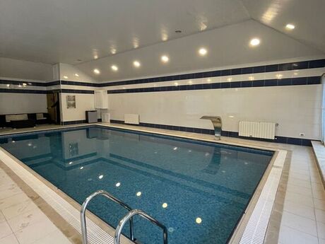 4 otaqlı həyət evi/bağ evi - Buzovna q. - 250 m²