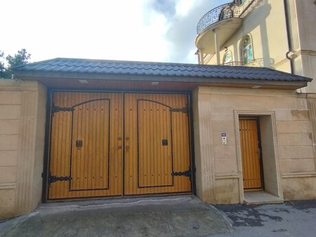 7 otaqlı həyət evi/bağ evi - Biləcəri q. - 800 m²