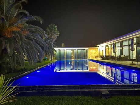 5 otaqlı həyət evi/bağ evi - Mərdəkan q. - 430 m²