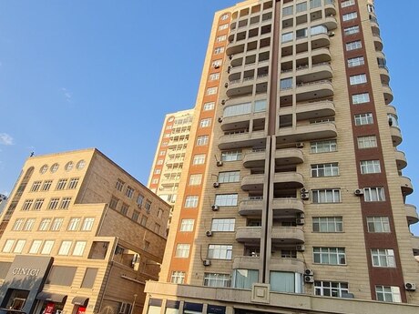 4-комн. новостройка - м. Элмляр Академиясы - 320 м²